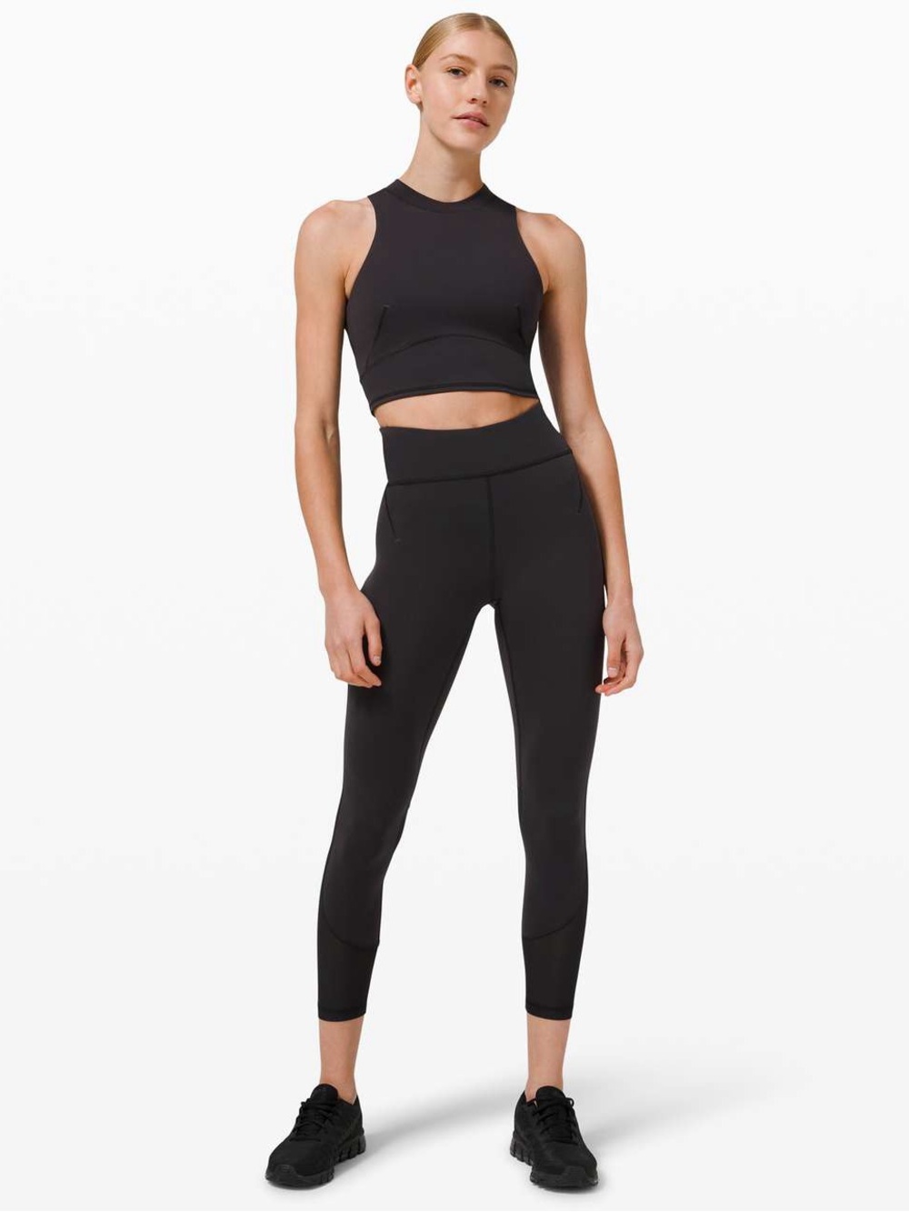 Lululemon Everlux and Mesh High-Rise Tight 25"
Black Size 6